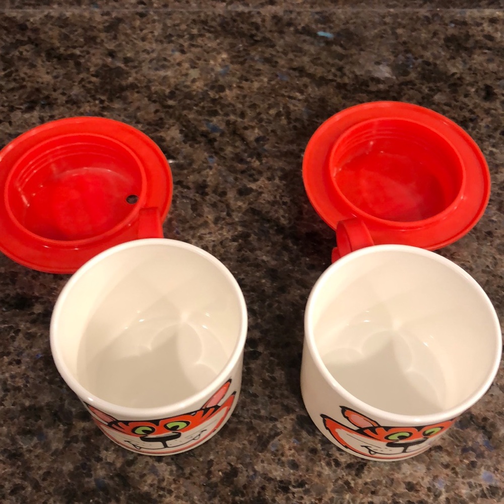 Plastic Mugs with Handle & Straw Holder - Picture 3 of 5